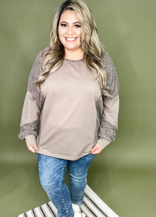 Shelbee Top- Taupe